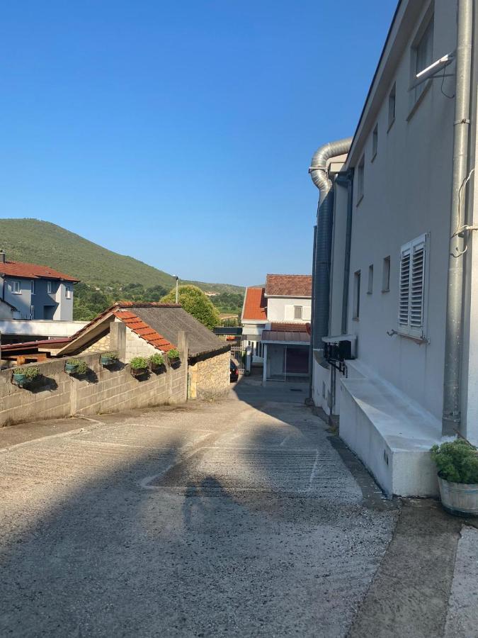 Maca I Ante Pavlovic Bed & Breakfast Medjugorje Exterior photo